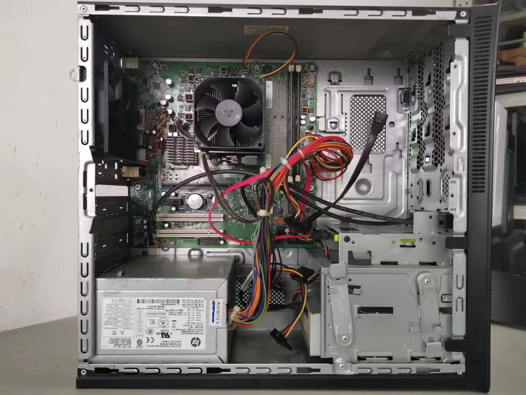 惠普电脑开机跳线故障导致电脑无法开机